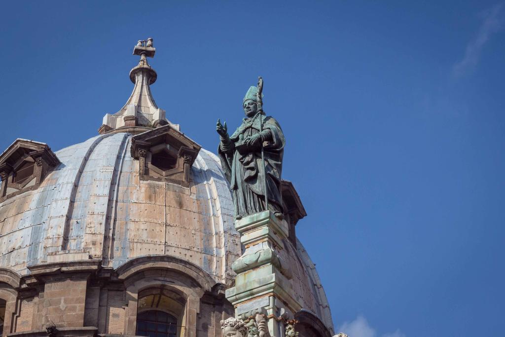 La Cattedrale Bed & Breakfast Naples Extérieur photo